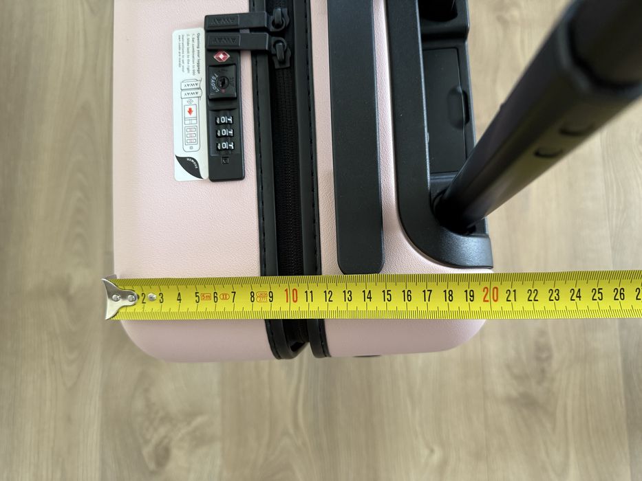 Куфар AWAY малък ръчен багаж 40х28х20