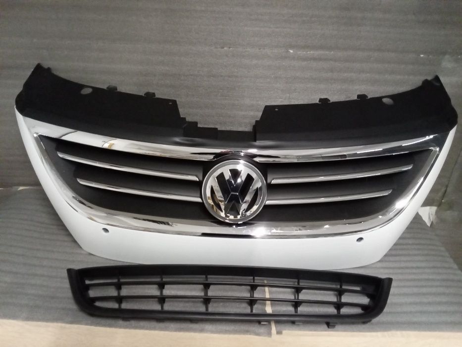 Grila radiator+emblema+grila bara fata VW Passat CC VOPSITA la culoare