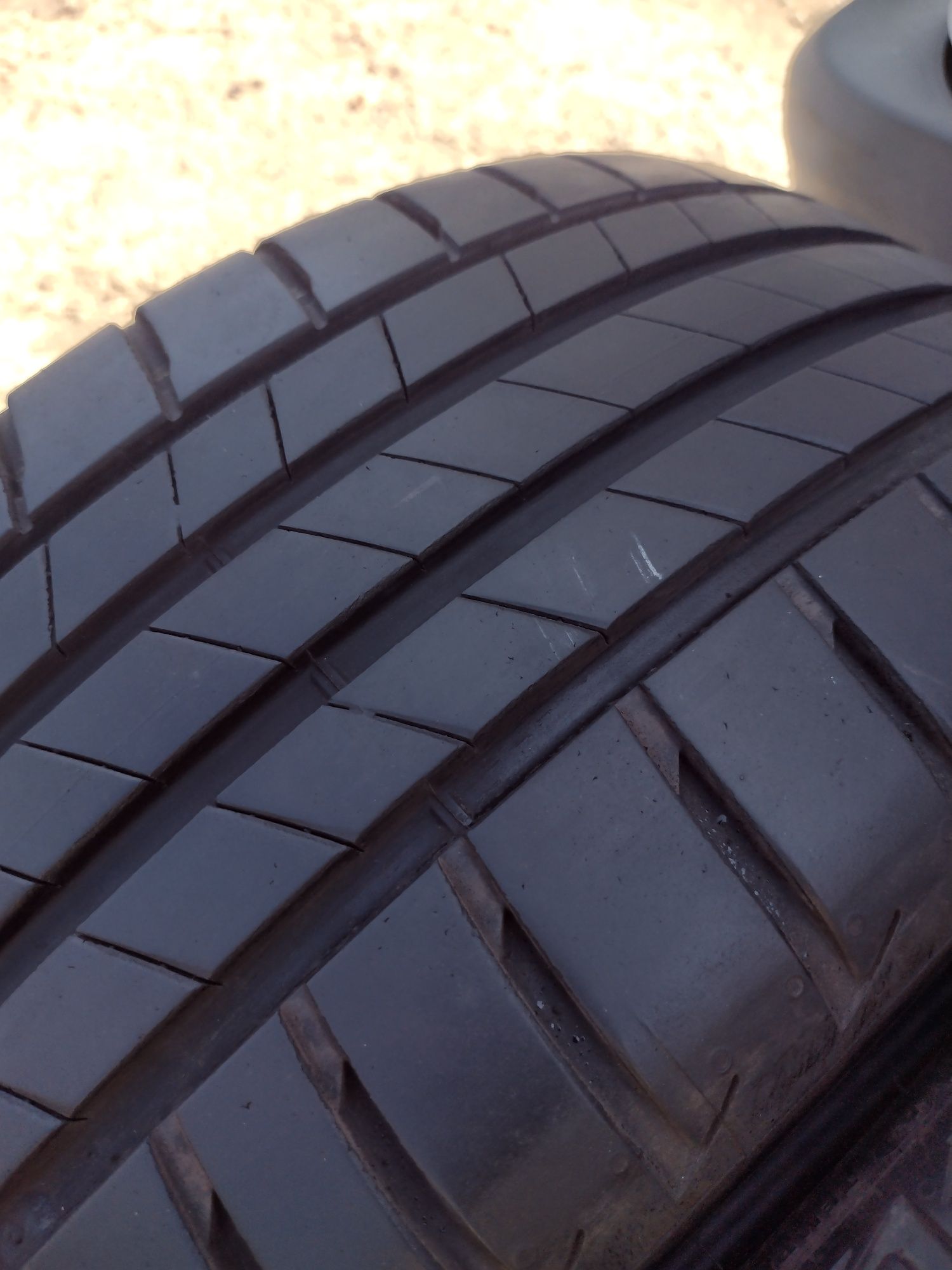 Топ състояние 4бр.215/45/17 Bridgestone T005 dot0520