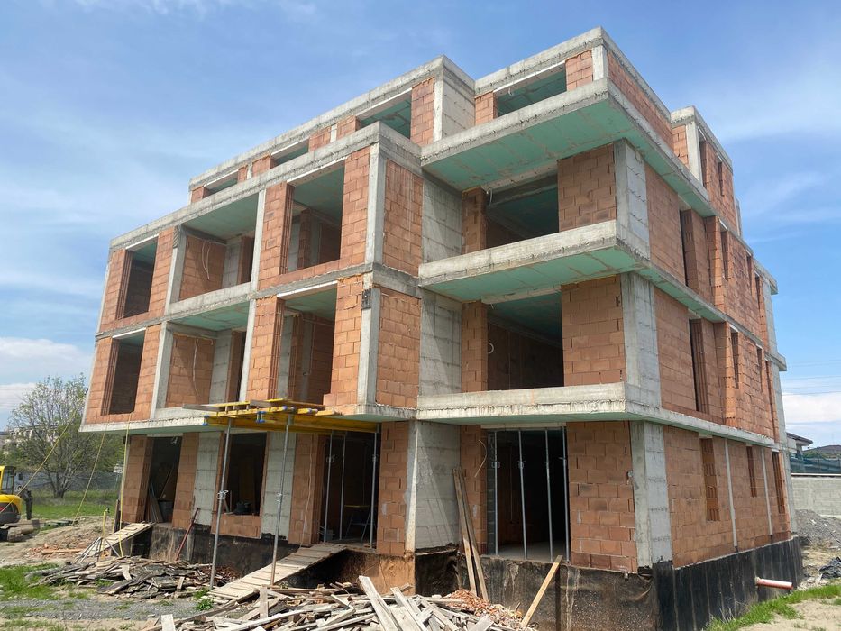 Продава се Тристаен апартамент в Пловдив, Остромила - 105 кв.м за 1298 €/кв.м - Снимка #10