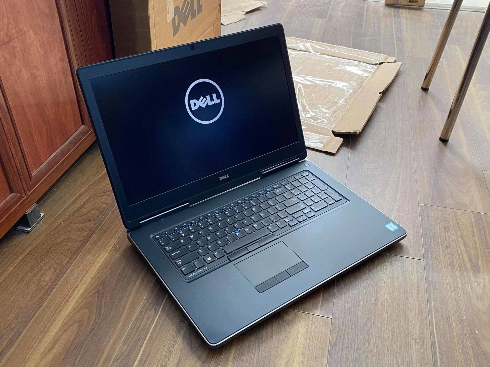 Dezmembrez Dell Precision 7720, Precision 5520 orice piesa