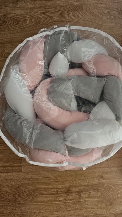 Обиколник за бебешко легло