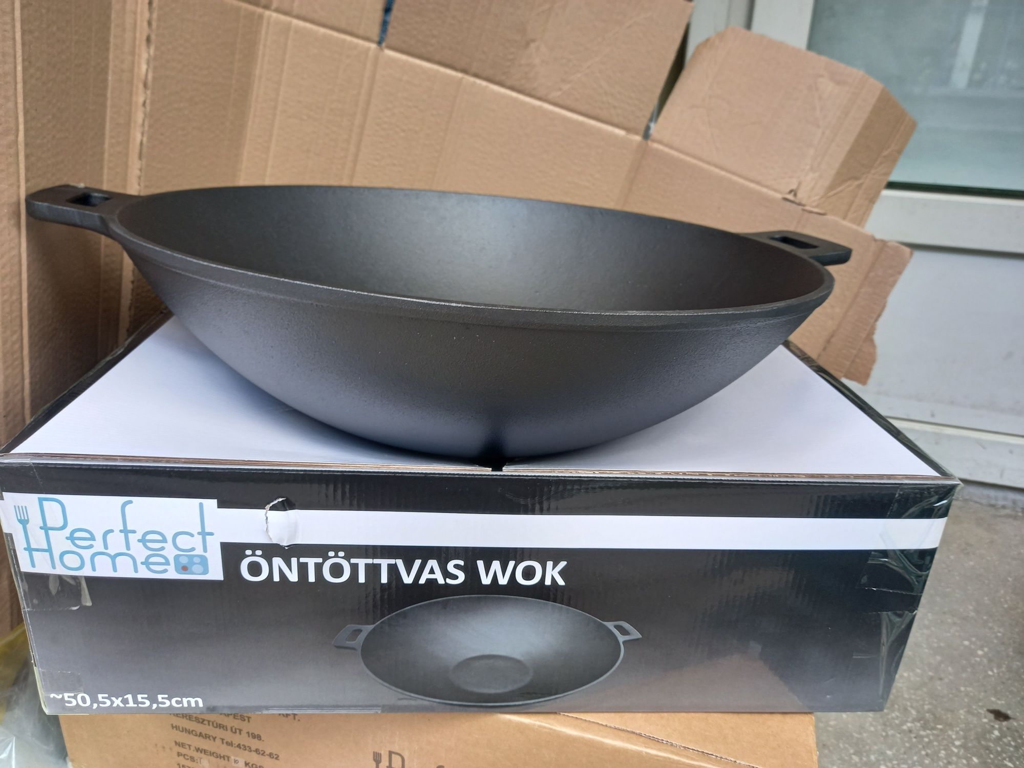 Wok fontă 51 cm cu înălțimea de 15 cm