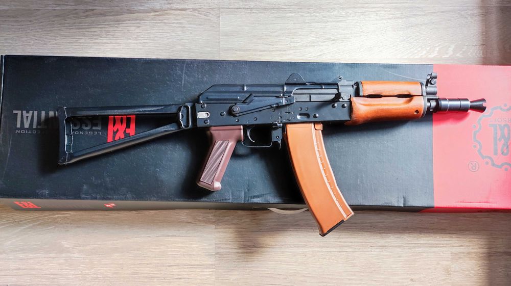 Replica airsoft AK noua, E&L ELS-74UN Essential (AKS-74U Krinkov)