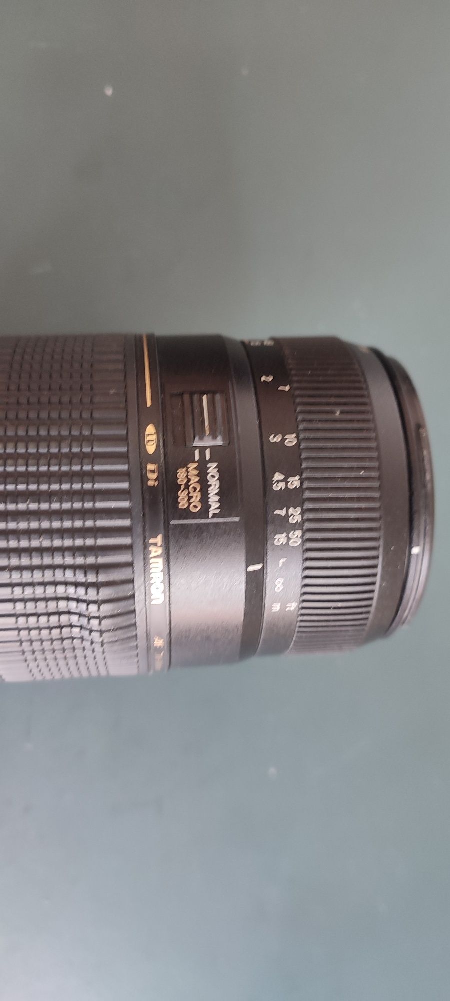 Obiectiv Tamron 70-300 macro