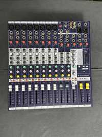 Новый Soundcraft EFX8 пульт с эффект