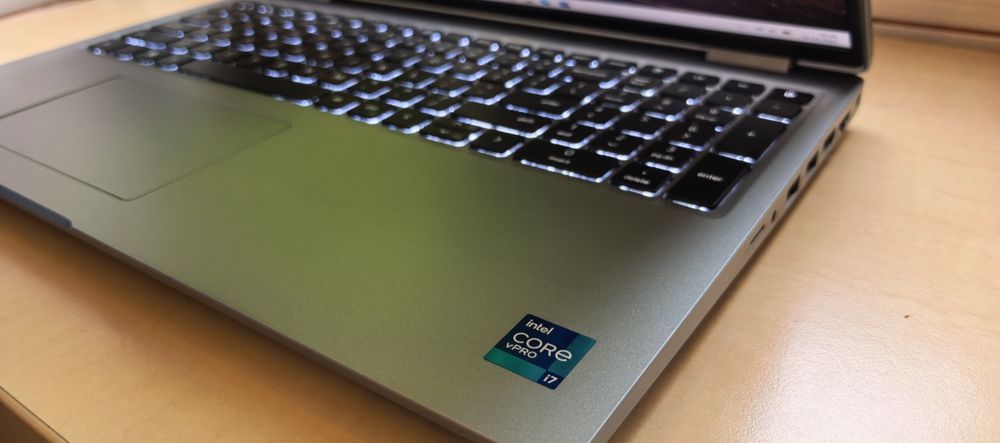 Laptop Dell Latitude 5521__i7 11850H vPRO, 32GB DDR4, 512GB SSD_NOU__