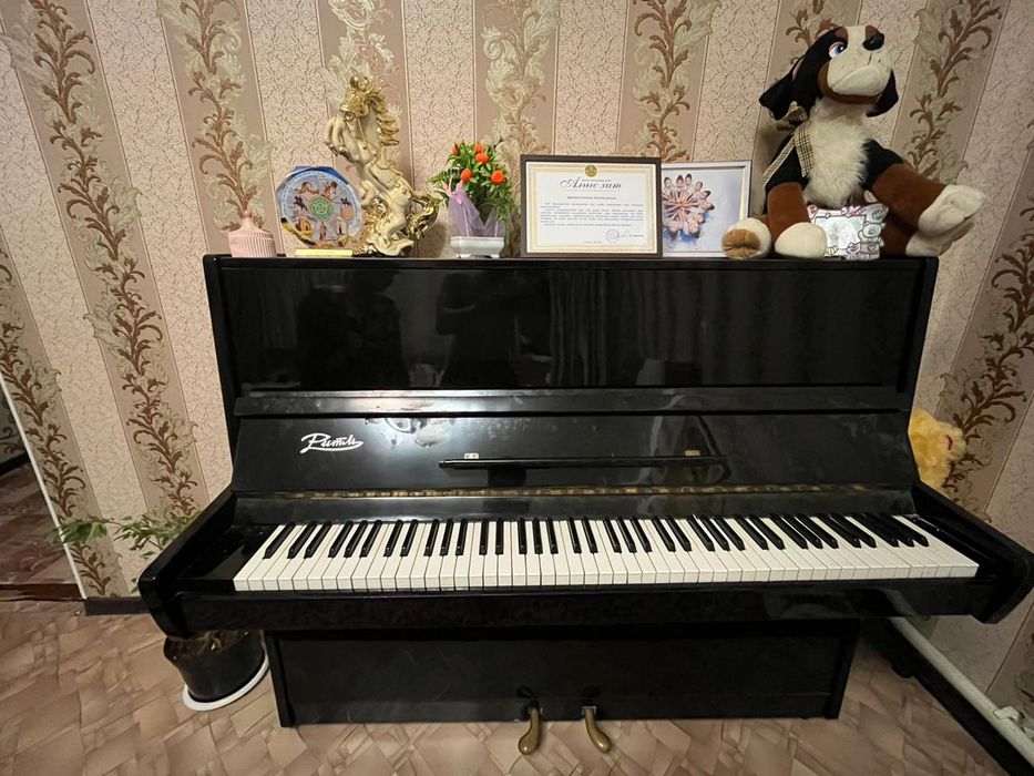 Продам пианино срочно