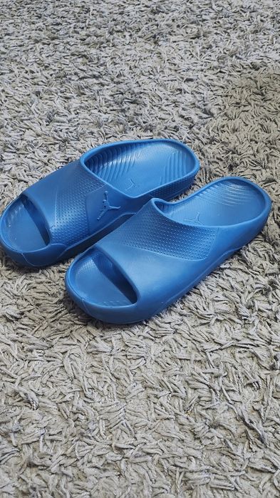 Papuci jordan ne 37.5