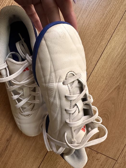 Футболни обувки Adidas отигинални за момче