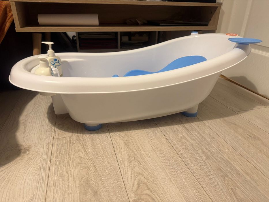 Cadita anatomica bebelusi