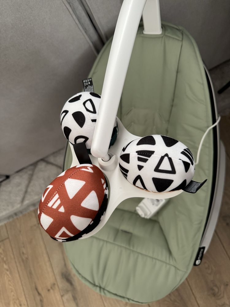 Кресло-качалка 4moms MamaRoo New