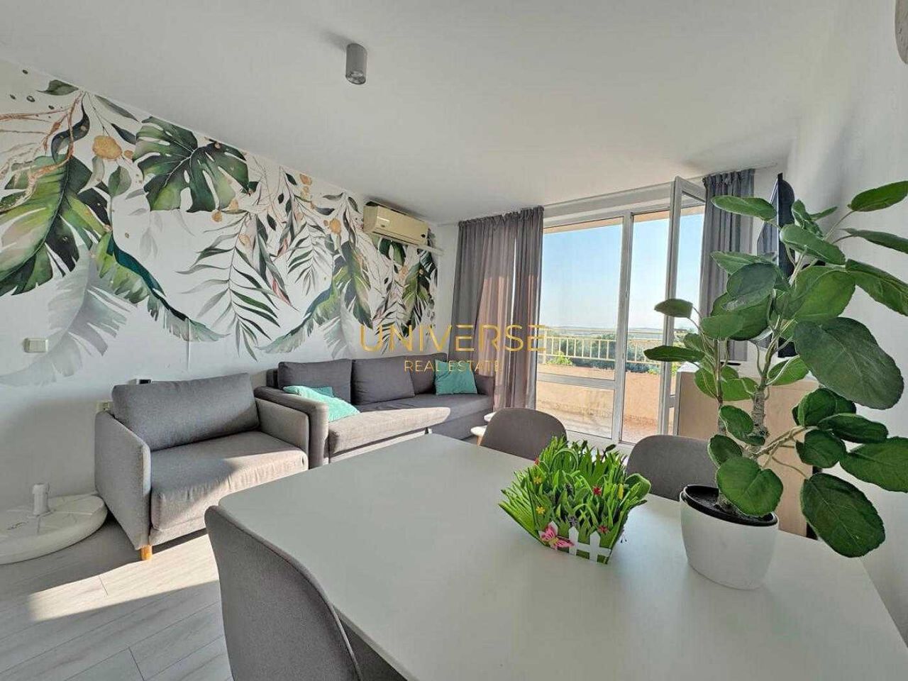 Продава се Двустаен апартамент в к.к. Слънчев бряг - 55 кв.м за 1273 €/кв.м - Снимка #2