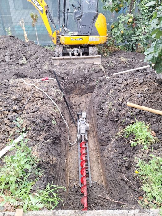 Excavari cu miniexcavator și bobcat