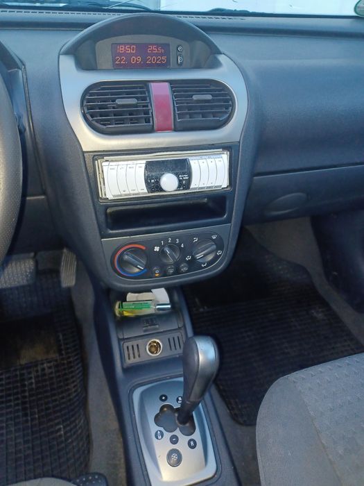 Opel Corsa C Automată
