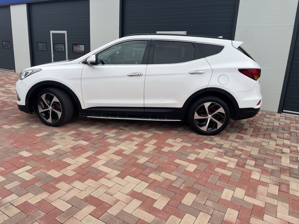 Hyundai Santa Fe 2017  4x4 FULL Vand urgent sau Schimb