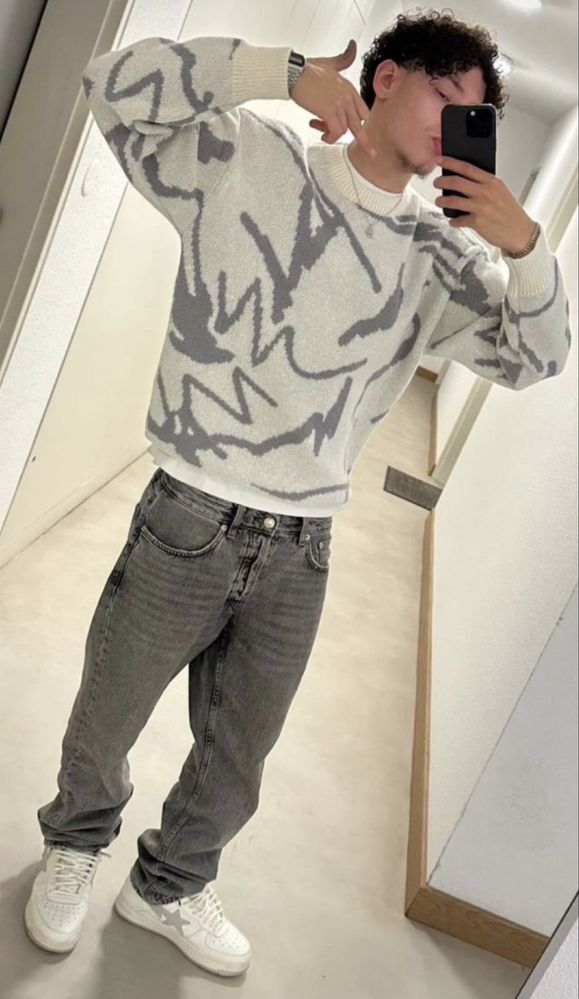 Sweater Outfit Inspo