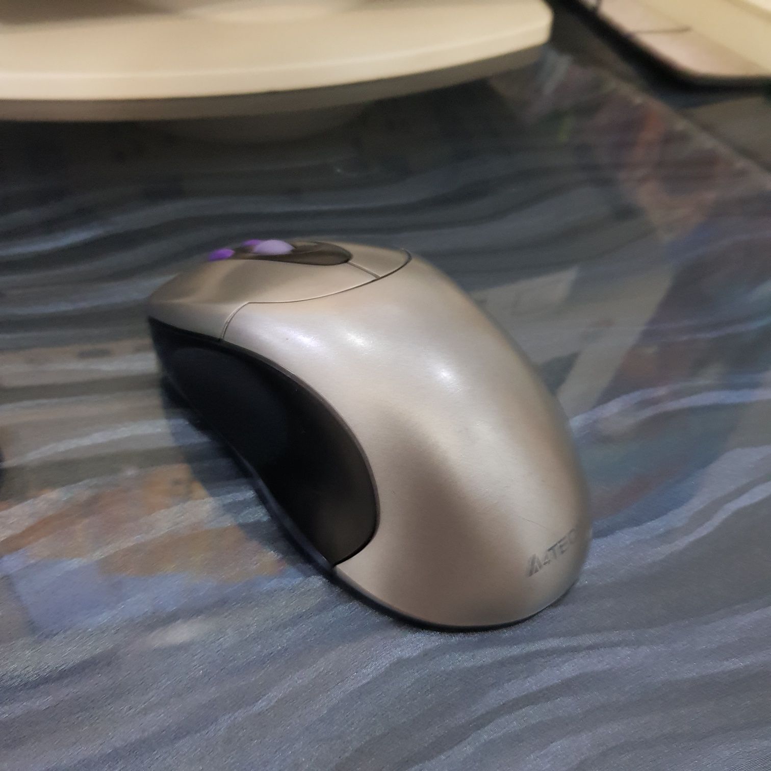 Mouse A4TECH bluetooth