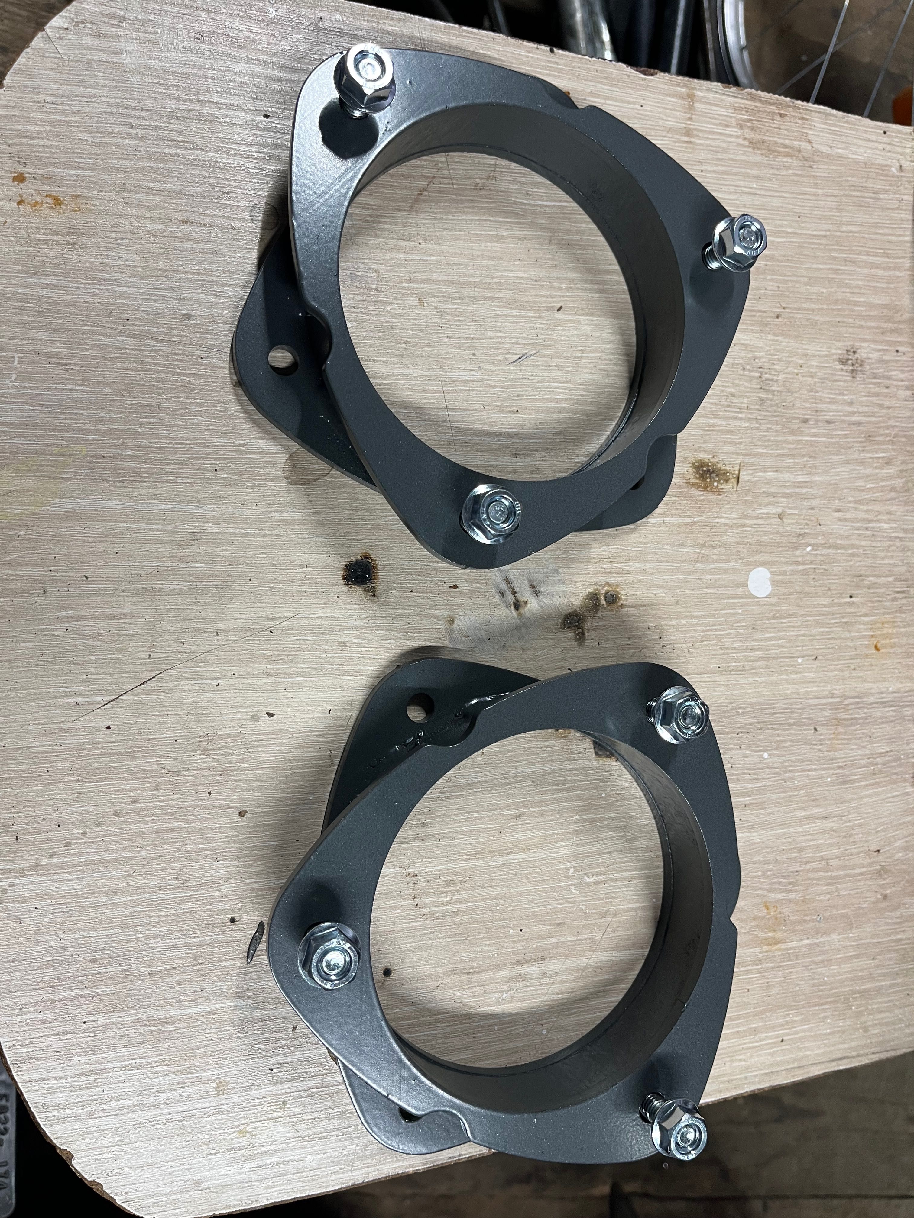 Фланци(подложки) за повдигане на Subaru , Forester,