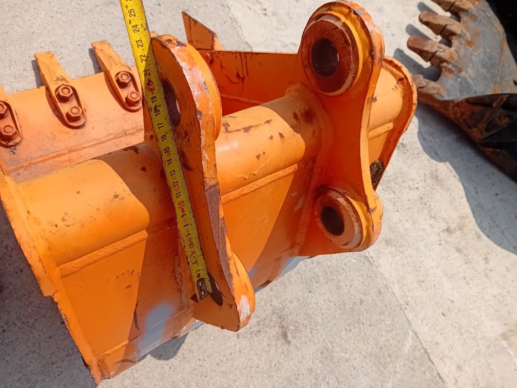 Cupa noua 47 cm miniexcavator 2.5 2.7 tone
