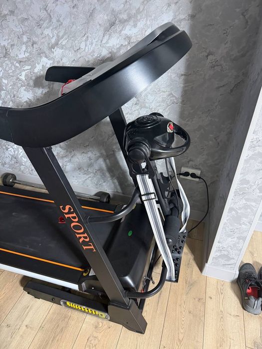 Продам беговую дорожку