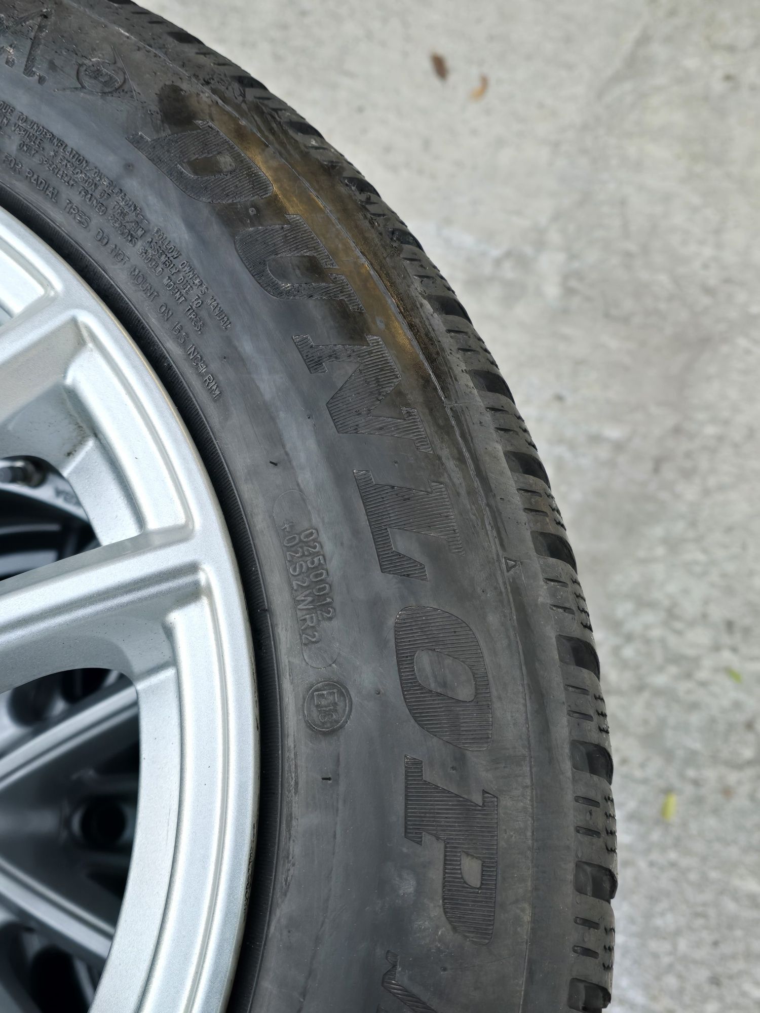 4 Броя 205/60/16 Dunlop 2x8,5mm 2x8mm