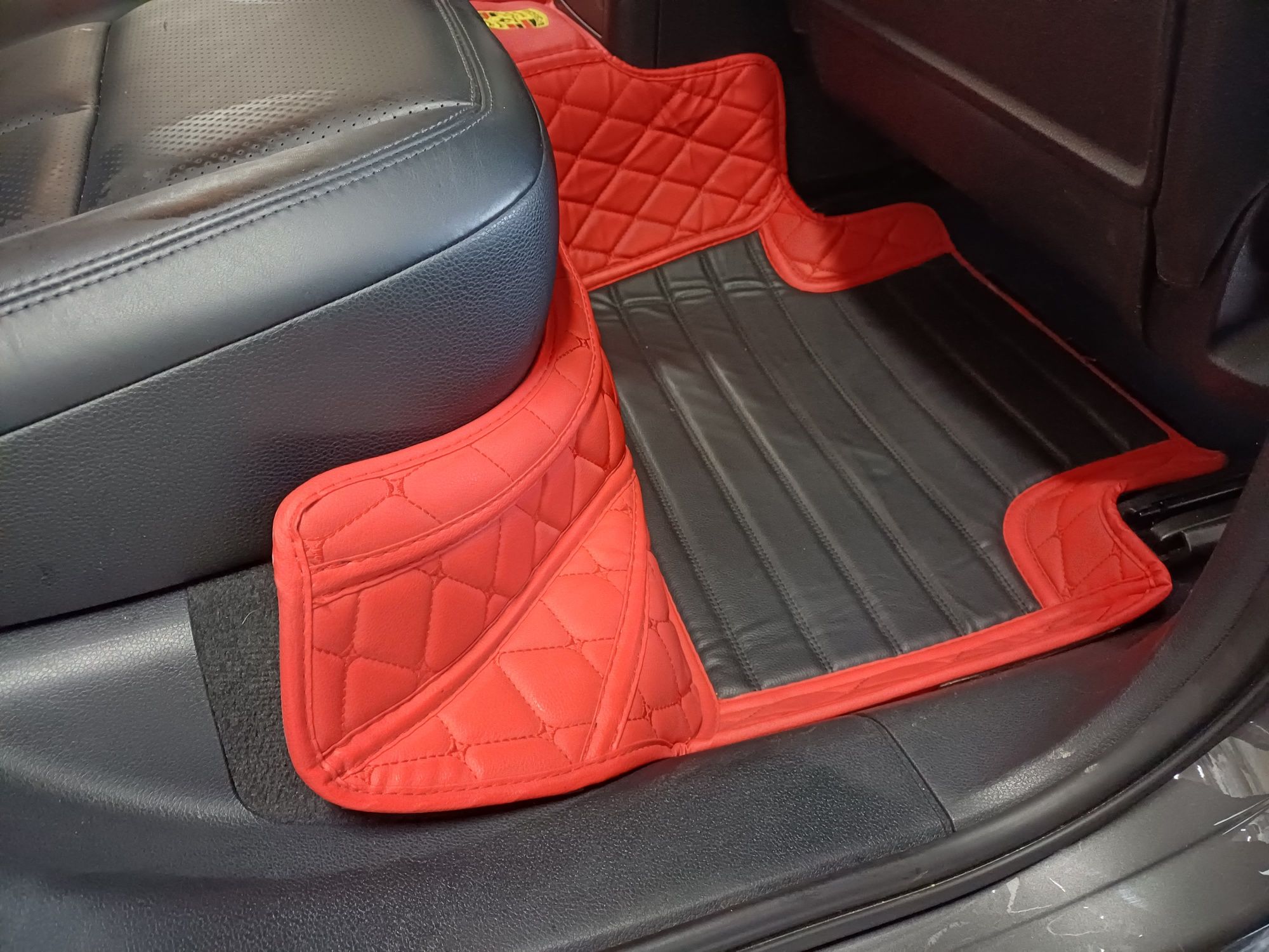 Стелки за Porsche Macan