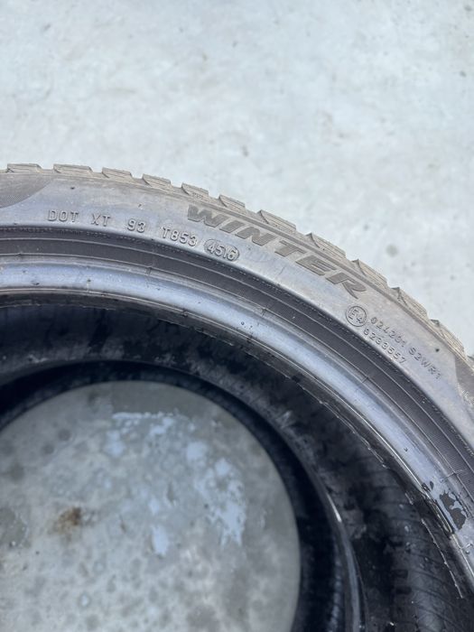 245 40 19 pirelli iarna m+s steluta runflat bmw
