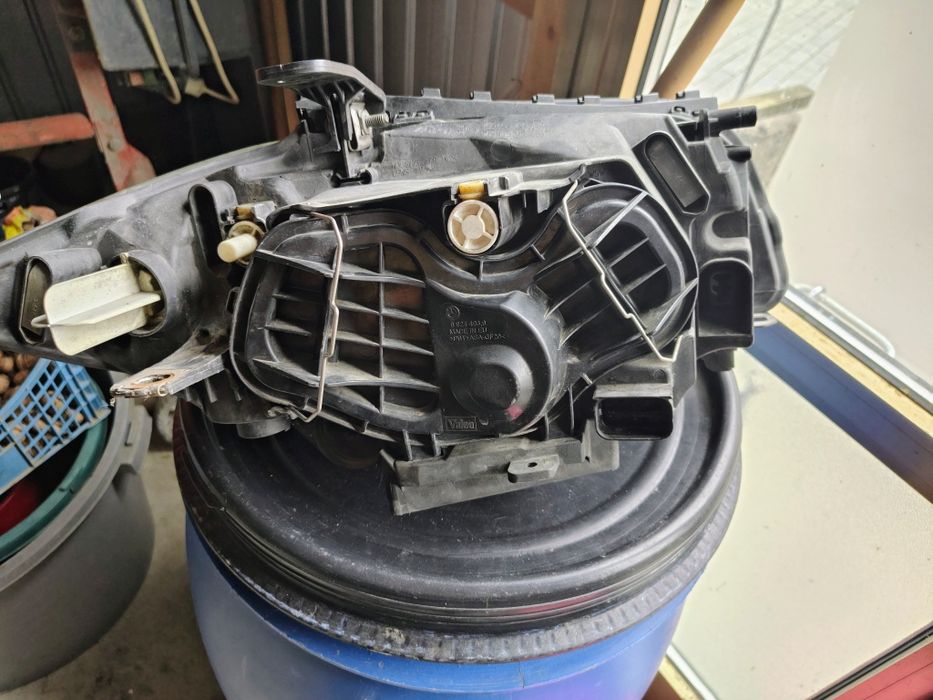 Far stâng Bmw e87 118d 2005 H7