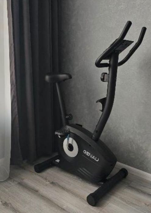 Велотренажер продам