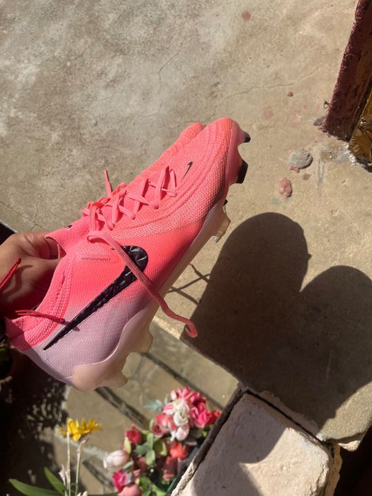 Професионални бутонки Nike phantom