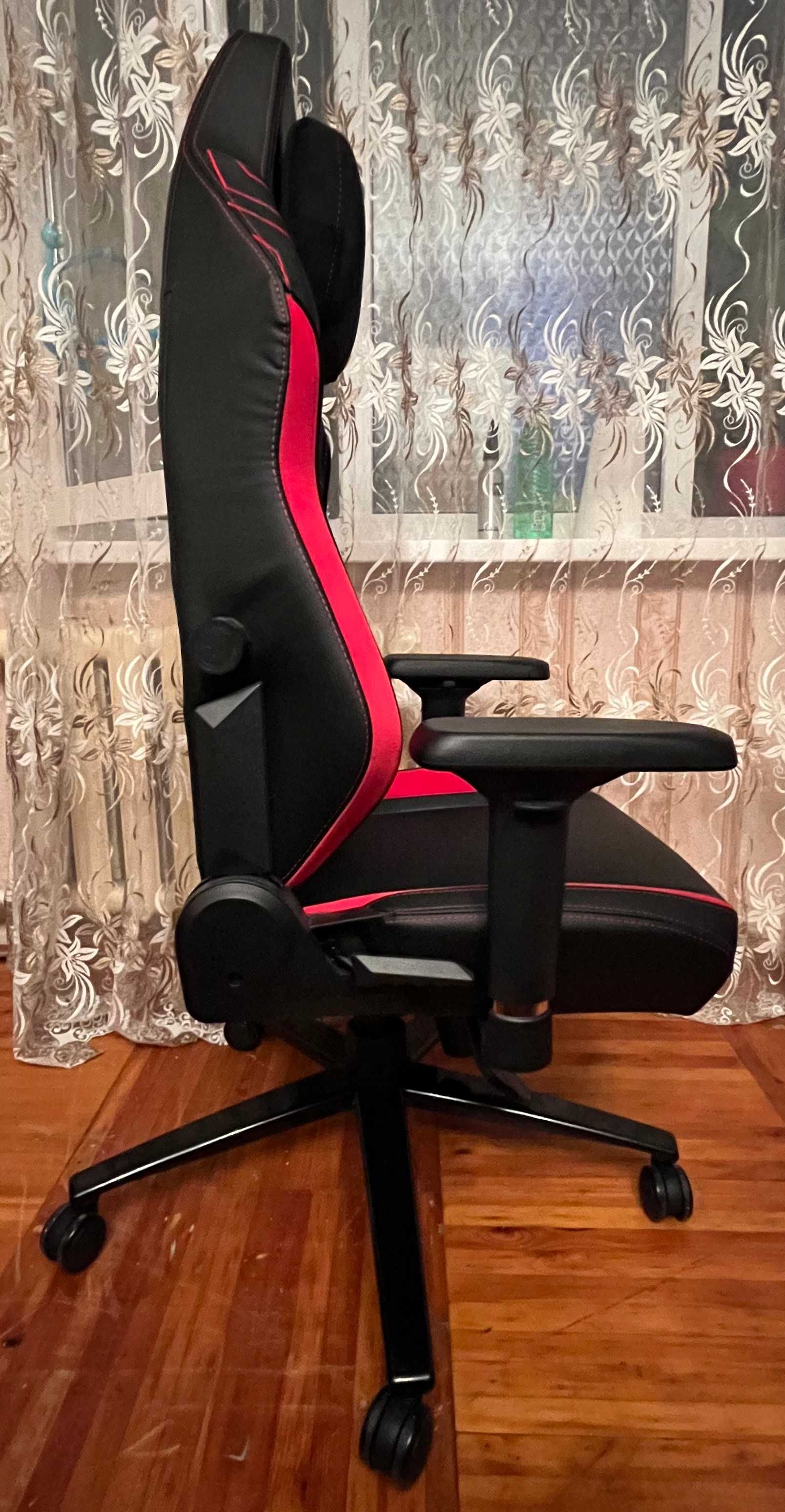 Продаётся игровое кресло Pro Gaming