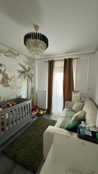 De vanzare apartament cu 3 camere