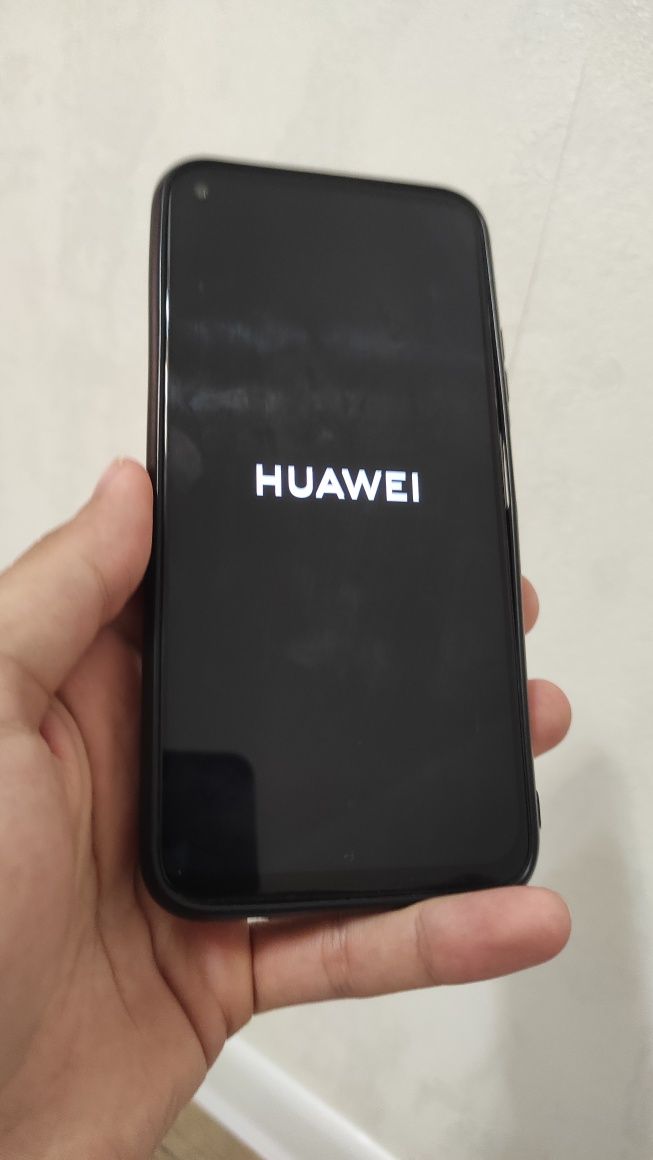 Huawei P40 lite. 6/128 gb