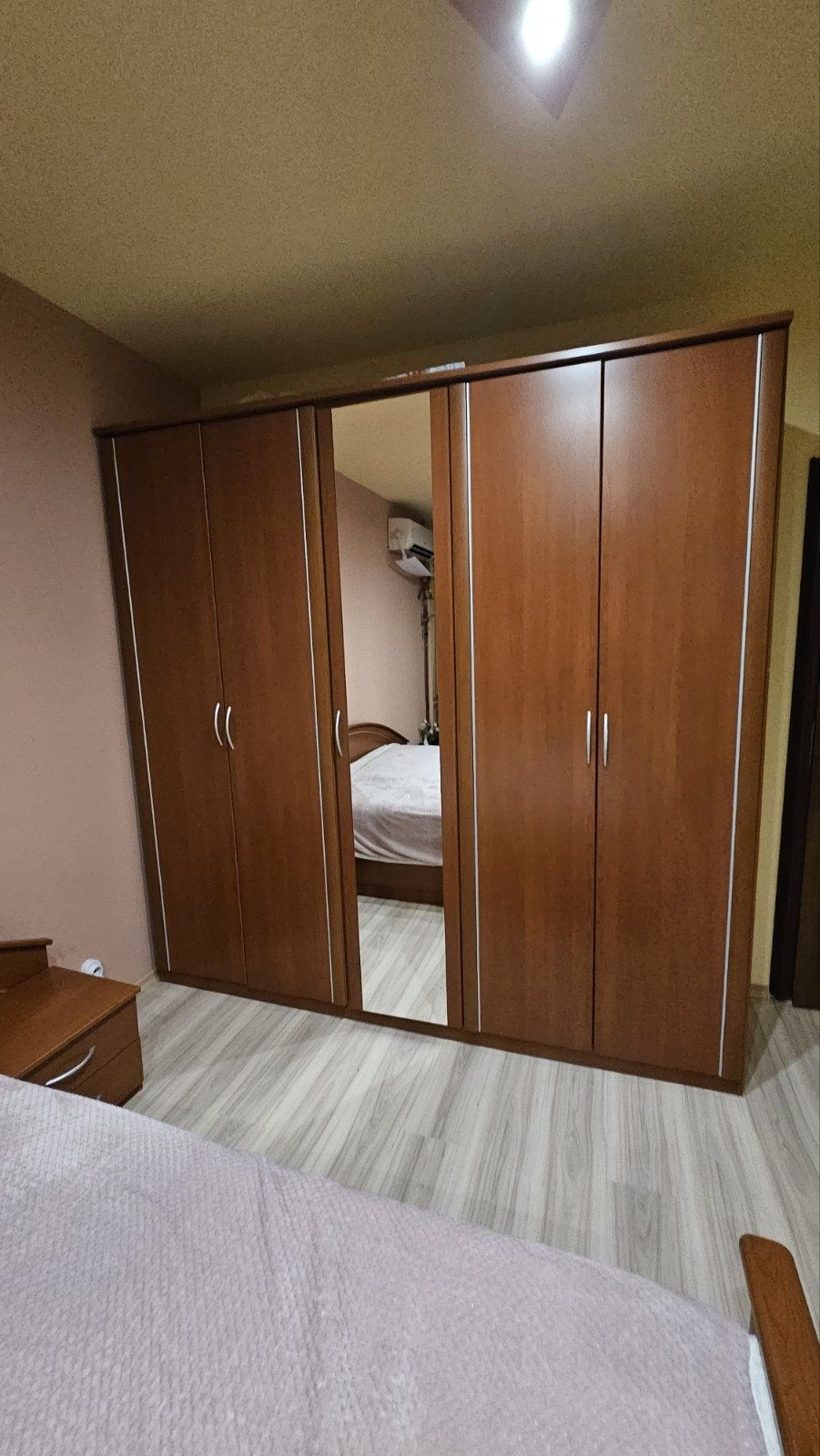 Мебели за спалня