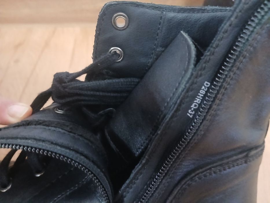 Ghete piele dama mărimea 37,noi