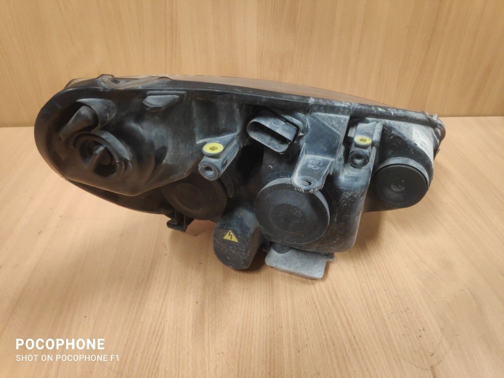 Ляв фар Xenon Ford S max / Форд Ес Макс 2006/10г.