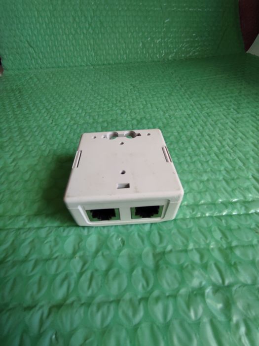Priza de conectare cu doua mufe RJ45