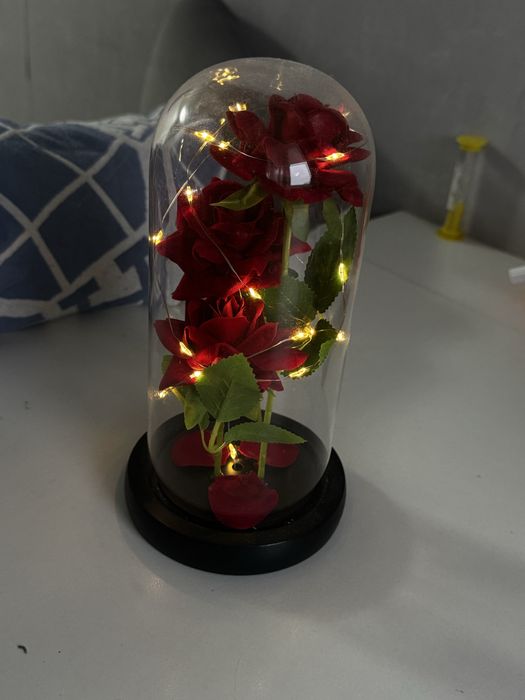 Светильник с розами