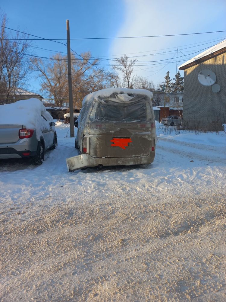 Продам машину Nissan Elgrand