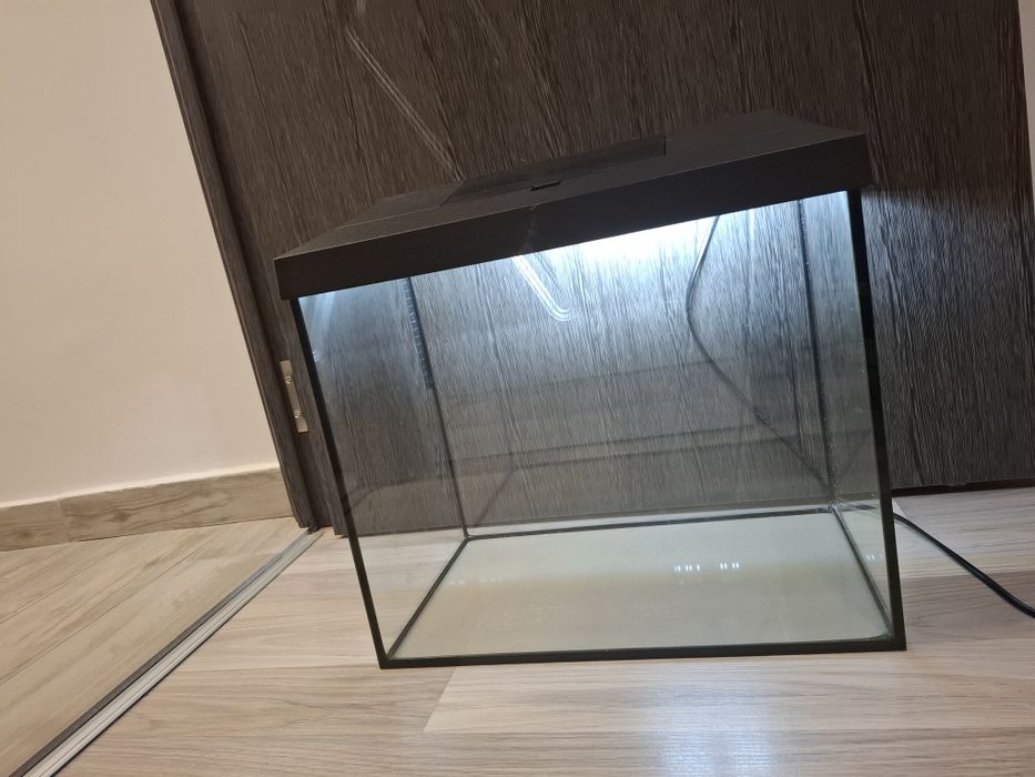 Продавам аквариум Aquael Leddy 40XL