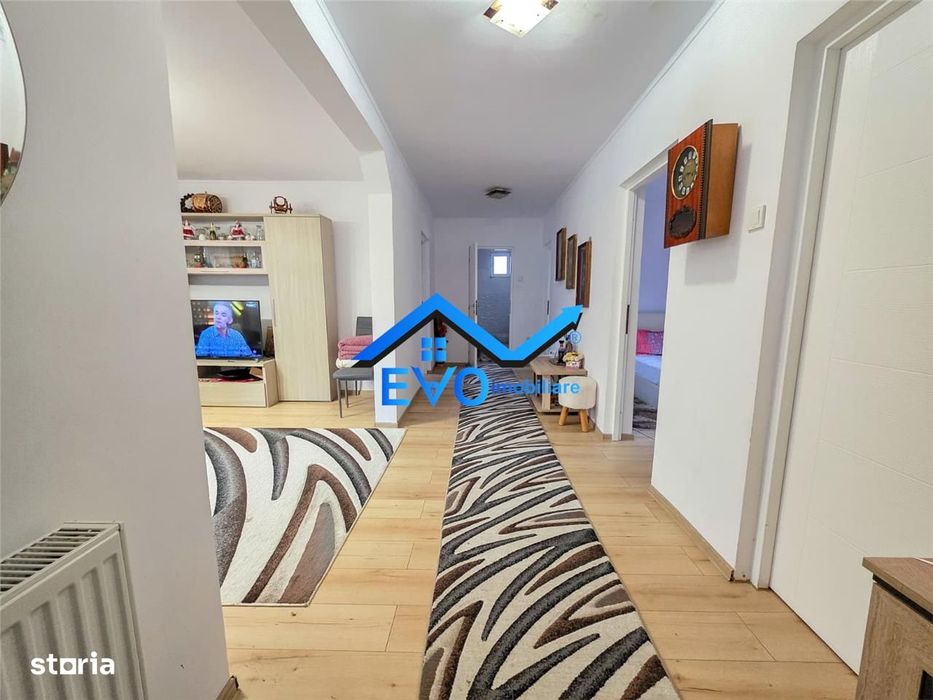 Casa de inchiriat, 2 dormitoare , curte 500 mp , Uricani-Miroslava