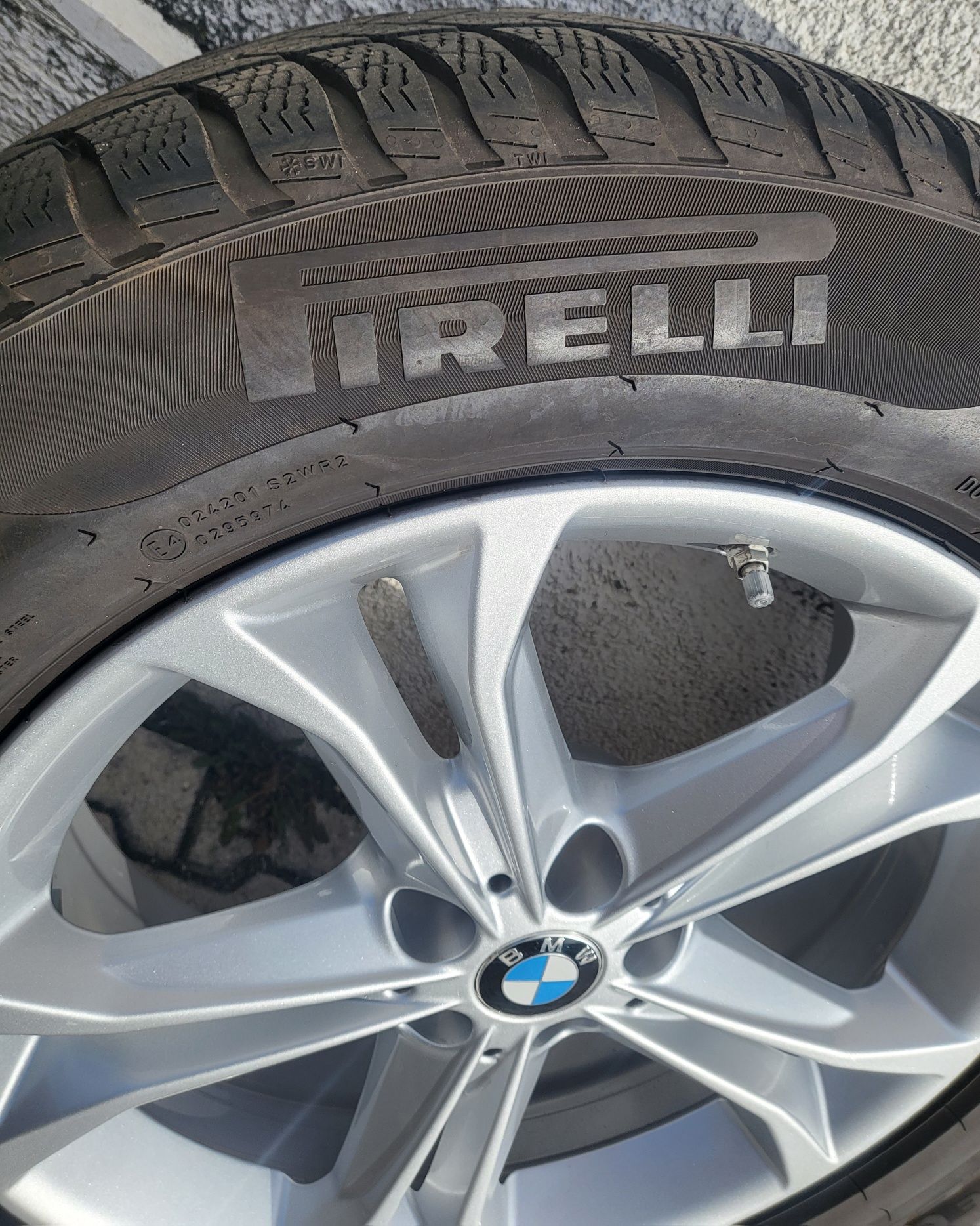 Jante aliaj BMW X3, R18, anvelope iarna Pirelli 225 60 18