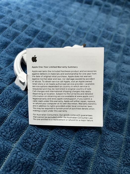 Зарядно за iphone не използвано!