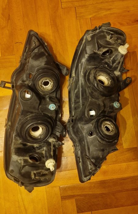 Faruri Hella Astra G folosite