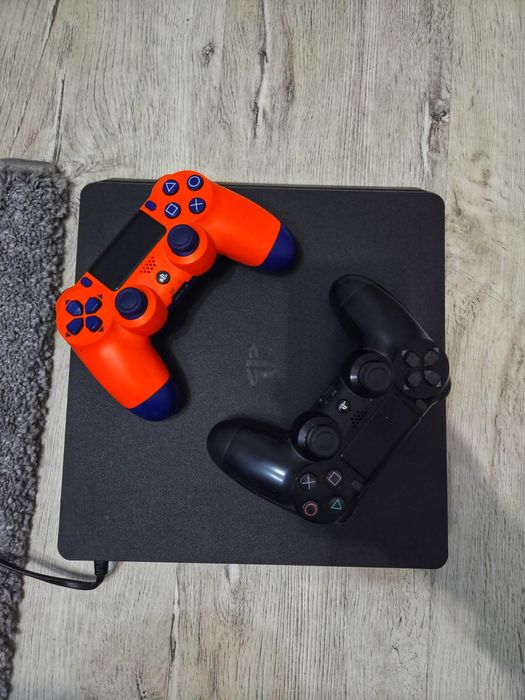 Playstation 4 Slim [500GB]+2 джойстика