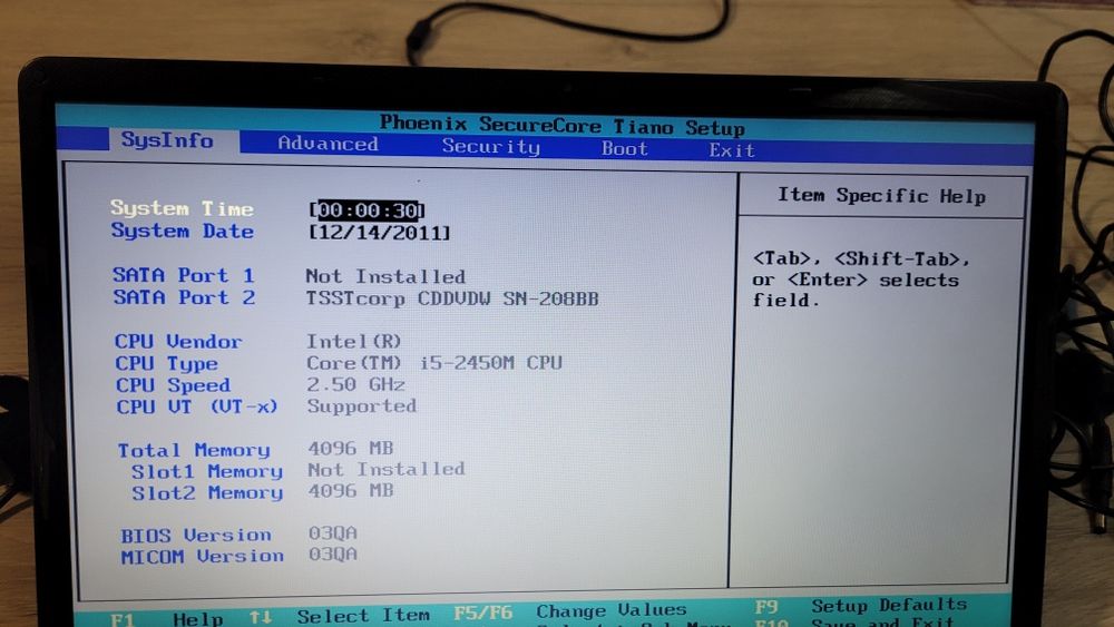 Laptop Samsung NP300E5A S04CH i5-2450m 4 GB