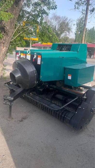 Пресс-подборщик тюковый LOVOL 9YF-2.2