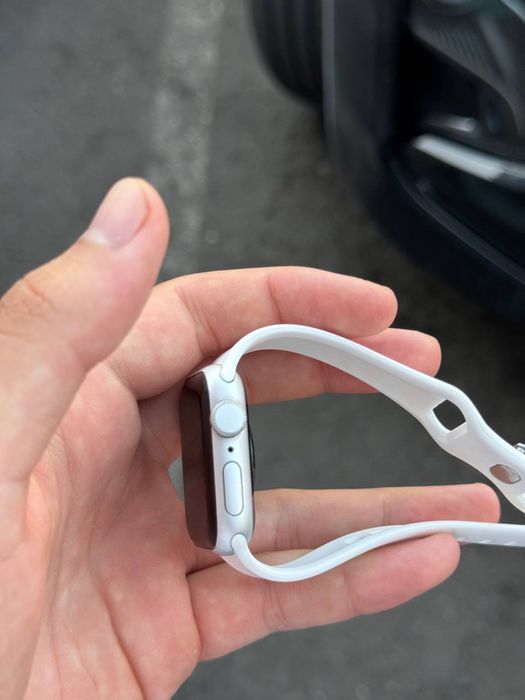 Iwatch SE1 white