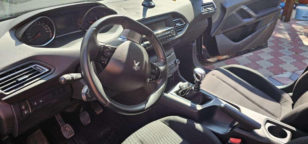 Vând Peugeot 308 mk2